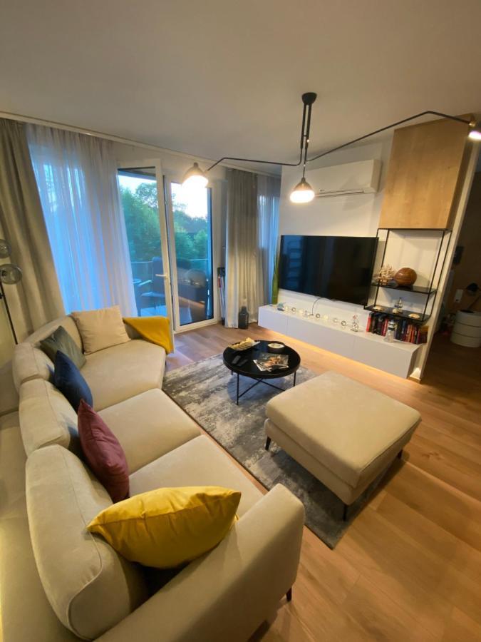 Bonnie-Premium Lelle Waterfront Private Apartment Балатонлелле Екстер'єр фото